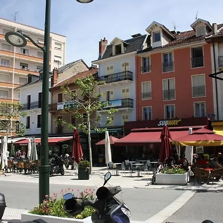 מלון דירות Les Meubles De La Mere Michaud 2*
